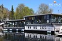 Luxe motor 24 m