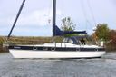 Phantom 38 -