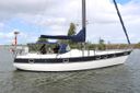Phantom 38 -