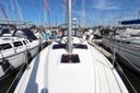 Hunter 33 .