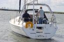 Hunter 33 .