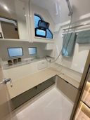Delphia Yachts 11 Flylounge Electric DEMO, direct leverbaar