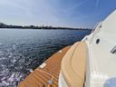 Rinker 310 Express Cruiser .