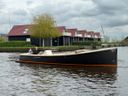 Venegy V30 Classic Cabin (Barkas) -