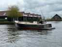 Venegy V30 Classic Cabin (Barkas) -