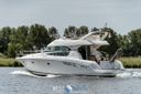 Jeanneau Prestige 42 Fly .