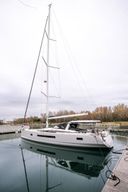 Jeanneau Yachts 65