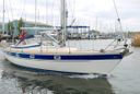 Hallberg Rassy 352 .