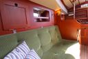 Hallberg Rassy 352 .