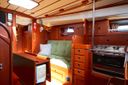Hallberg Rassy 352 .