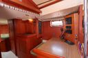 Hallberg Rassy 352 .