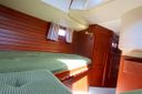 Hallberg Rassy 352 .