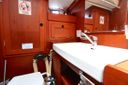 Hallberg Rassy 352 .