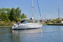 Bavaria 370