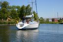 Bavaria 370