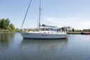 Bavaria 370