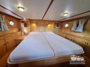 Linssen Sturdy 1000 AC Royal Bom Dia