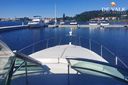 Cruisers Yachts 3075 Rogue
