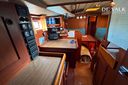 Hallberg Rassy 352