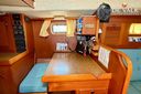 Hallberg Rassy 352