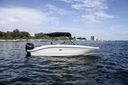 Sea Ray SPX 210 Outboard