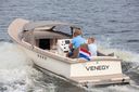 Venegy V30 Classic Cabin