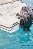 Quicksilver Activ 675 Open