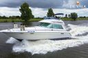 Sea Ray 370 Sedan Bridge
