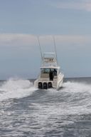 Boston Whaler 345 Conquest