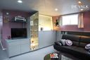 Sailing Houseboat 32M